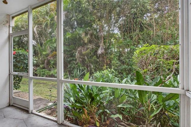 $125,000 | 2115 Northeast 42nd Court, Unit 103, Lighthouse Point, FL 33064