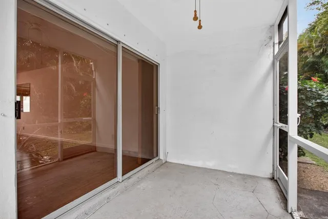 $125,000 | 2115 Northeast 42nd Court, Unit 103, Lighthouse Point, FL 33064