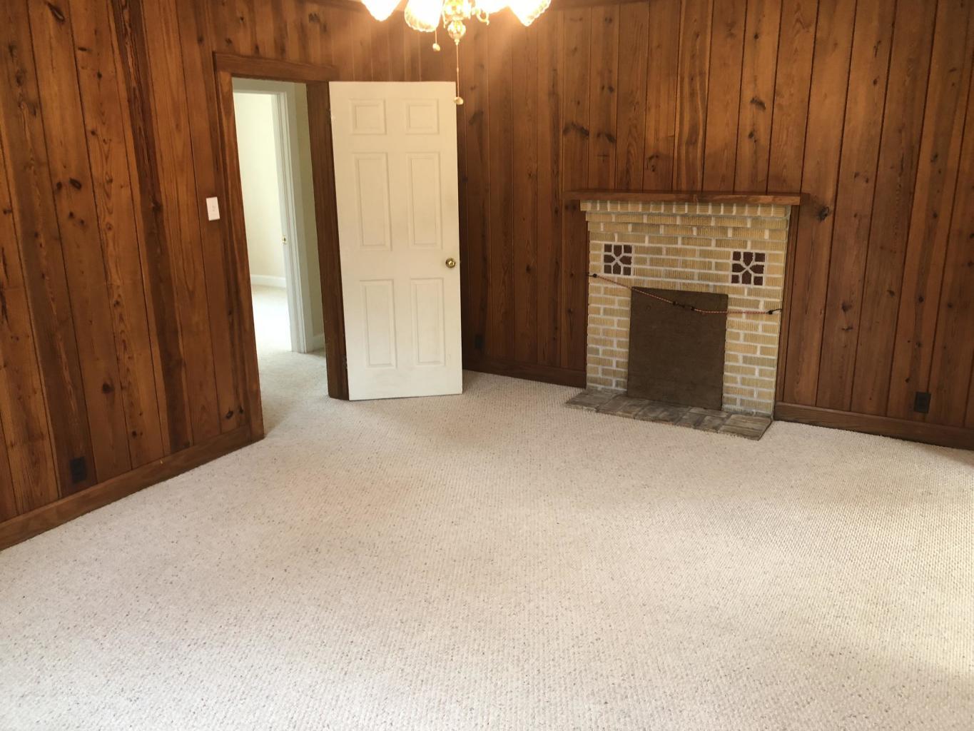 703 County Rd S-18-61 St. George, SC 29477 - Photo 5 of 20 Living Room
