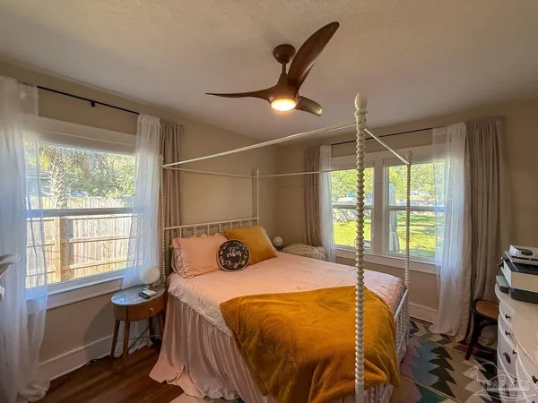 $1,900 | 224 North M Street, Pensacola, FL 32502