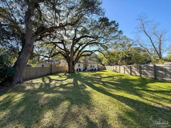 $1,900 | 224 North M Street, Pensacola, FL 32502