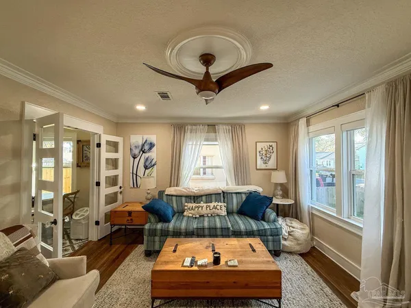 $1,900 | 224 North M Street, Pensacola, FL 32502