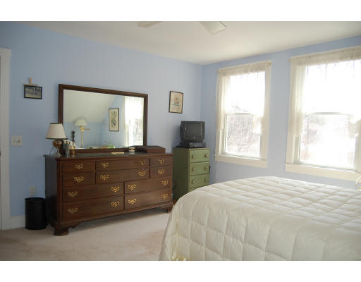 213 Upper North Row Road Sterling, MA 01564 - Photo 19 of 27 Gallery Image 19