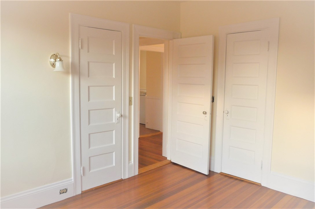 53 Strathmore Road Cranston, RI 02905 - Photo 15 of 25