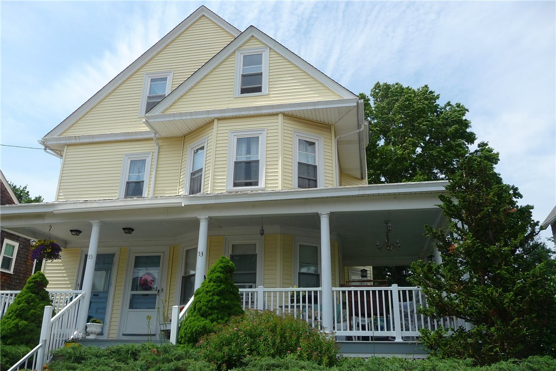 53 Strathmore Road Cranston, RI 02905 - Photo 2 of 25