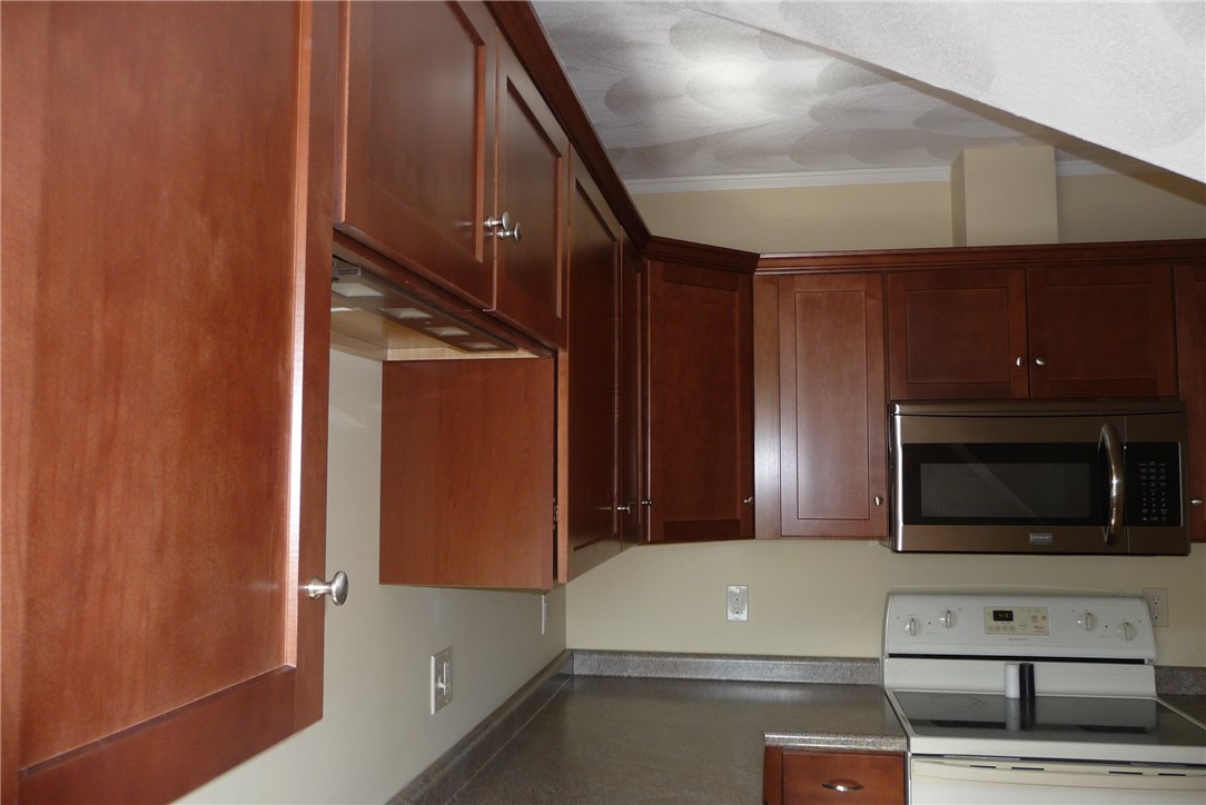 53 Strathmore Road Cranston, RI 02905 - Photo 21 of 25