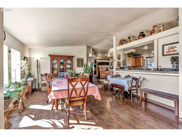 a view of a livingroom and dining room