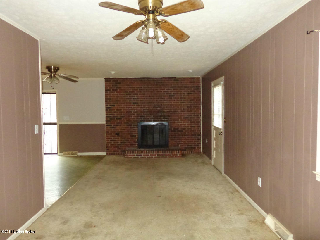 1333 Old Boston Road Lebanon Junction, KY 40150 - Photo 10 of 13 Old Boston Living Room (2)