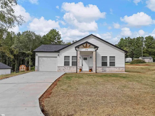 $274,900 | 174 Blackman Circle, Cowpens, SC 29330