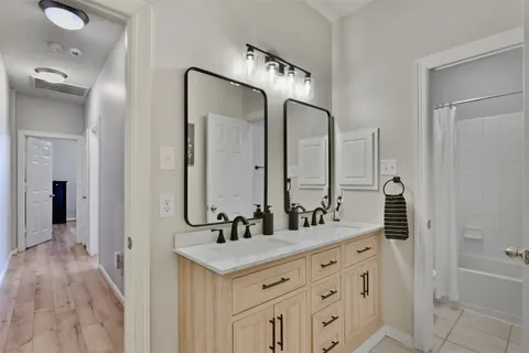 $479,000 | 4616 Chaperel Drive, Pearland, TX 77584