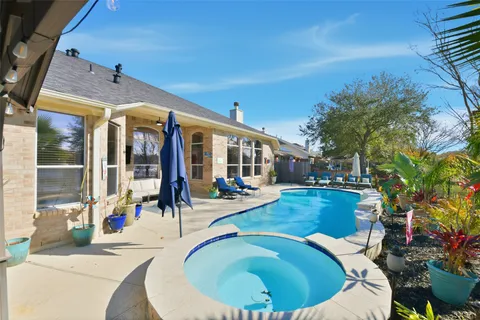 $499,000 | 4616 Chaperel Drive, Pearland, TX 77584