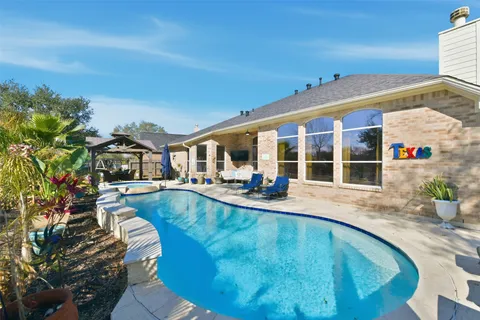 $479,000 | 4616 Chaperel Drive, Pearland, TX 77584