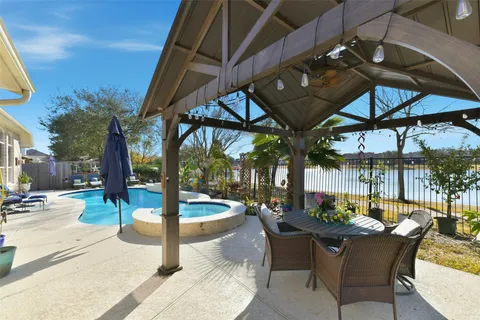 $499,000 | 4616 Chaperel Drive, Pearland, TX 77584