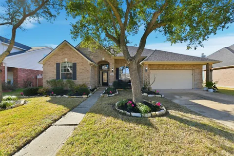 $479,000 | 4616 Chaperel Drive, Pearland, TX 77584