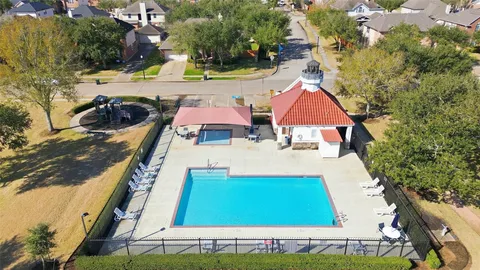 $499,000 | 4616 Chaperel Drive, Pearland, TX 77584