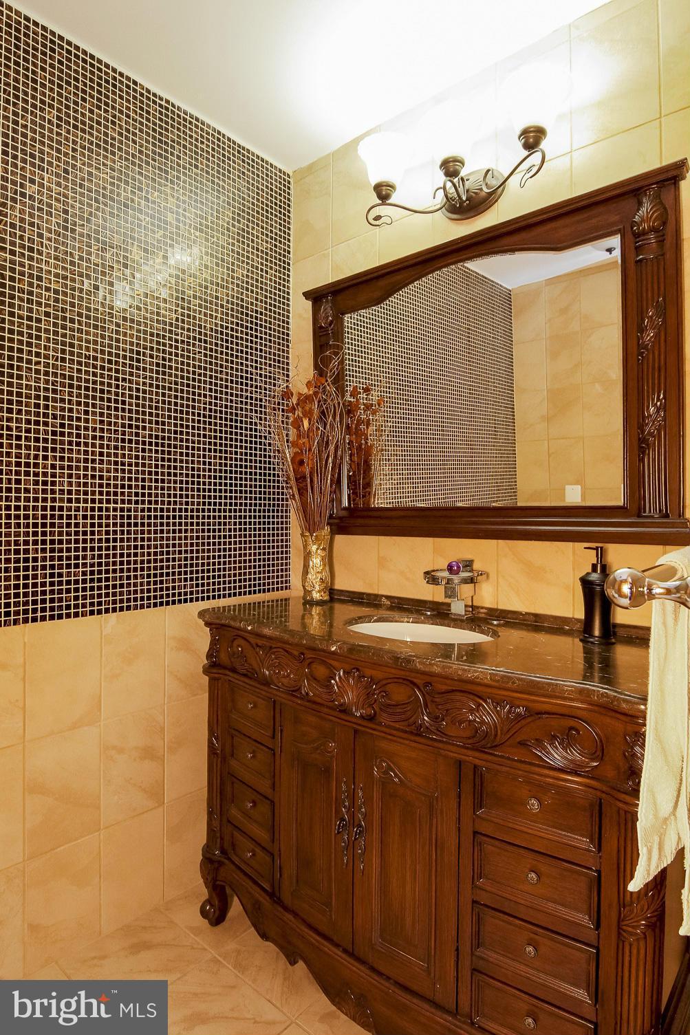 12318 Charles Road Silver Spring, MD 20906 - Photo 11 of 30 Bath
