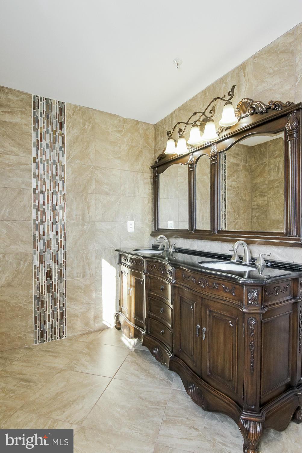 12318 Charles Road Silver Spring, MD 20906 - Photo 17 of 30 Bath (Master)