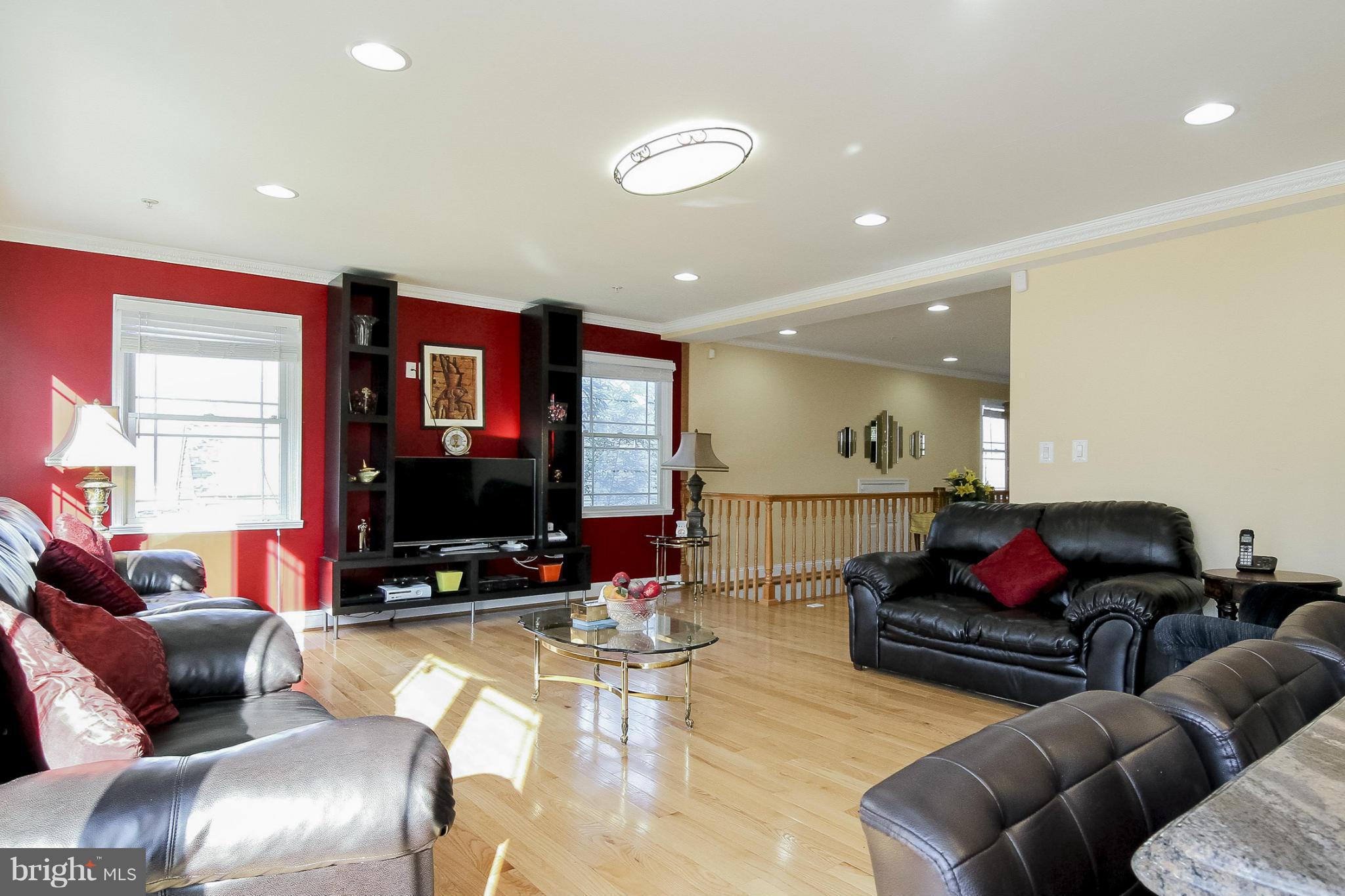 12318 Charles Road Silver Spring, MD 20906 - Photo 6 of 30 Family Room