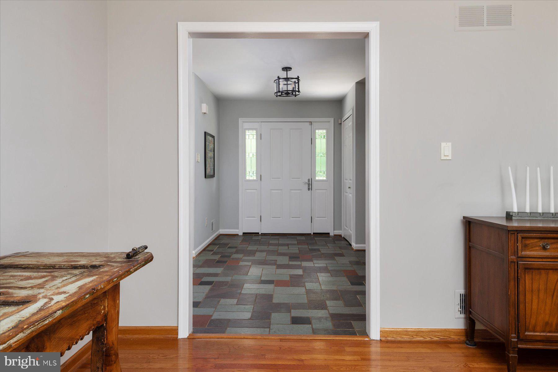 1331 Argyll Drive Arnold, MD 21012 - Photo 5 of 50 Inviting foyer