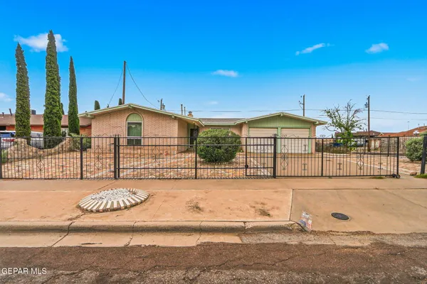 $199,500 | 10174 Bon Aire Drive, El Paso, TX 79924