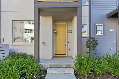 $1,298,000 | 1963 Joshua Tree Circle, Milpitas, CA 95035