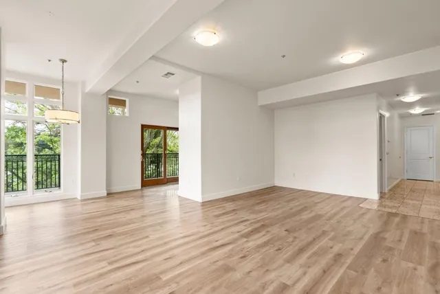 $1,240,000 | 200 Sheridan Avenue, Unit 307, Palo Alto, CA 94306