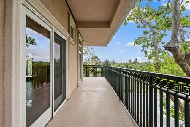$1,240,000 | 200 Sheridan Avenue, Unit 307, Palo Alto, CA 94306