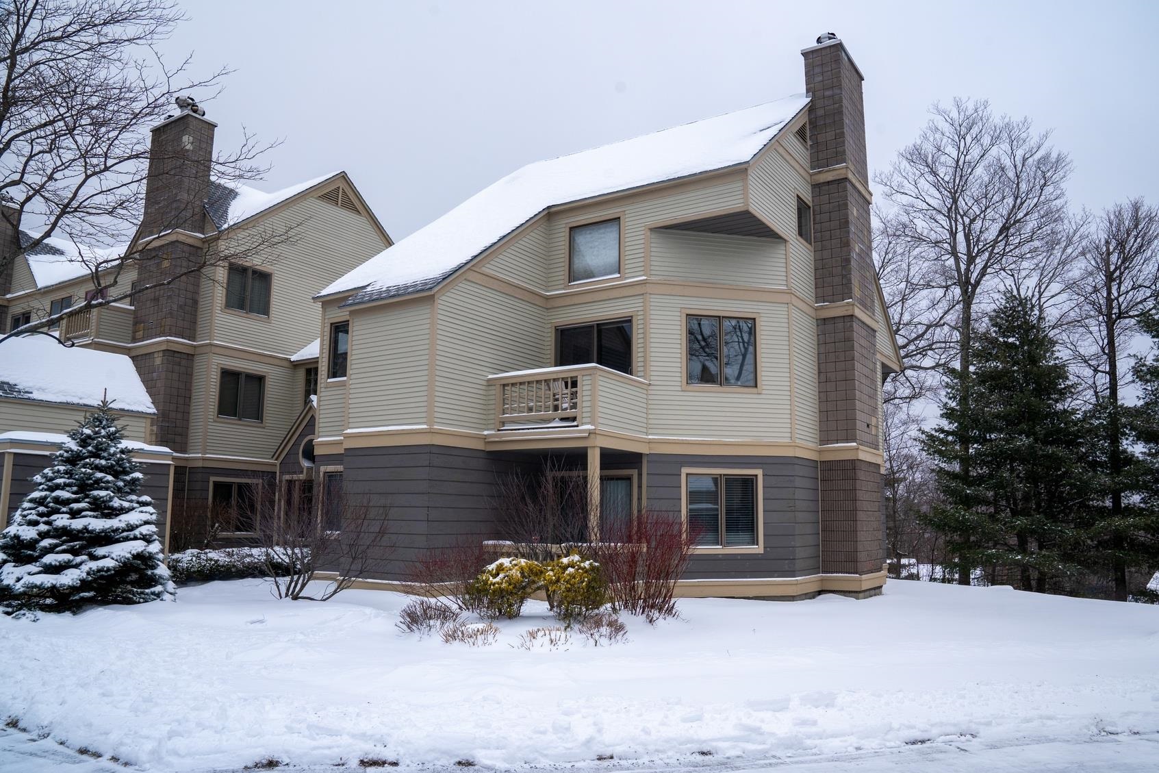 43 High Point Drive, Unit D21 Stratton, VT 05155 - Photo 3 of 21 Gallery Image 3
