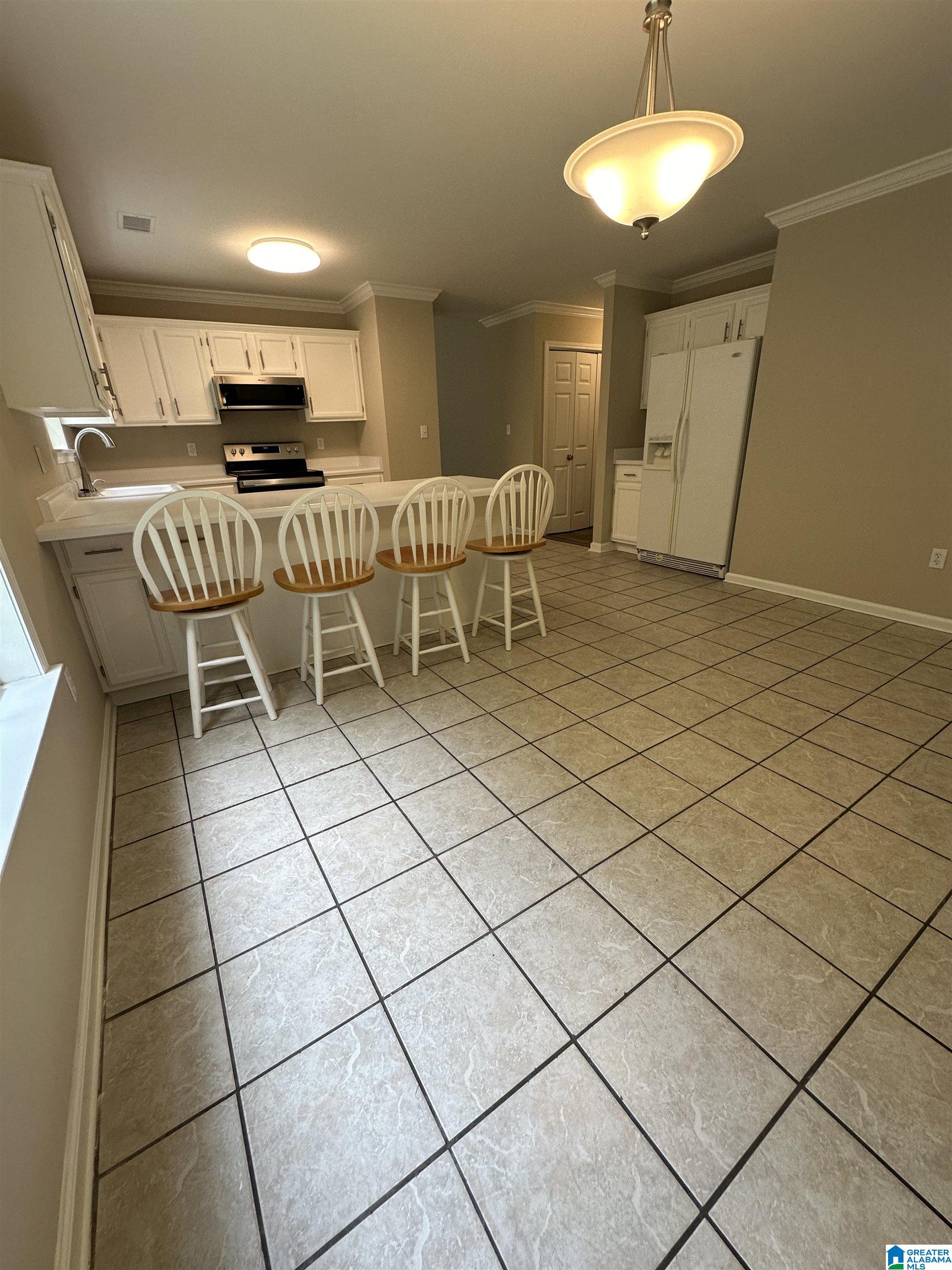 279 Warwick Lane Alabaster, AL 35007 - Photo 8 of 23