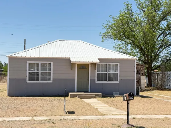 $75,000 | 108 Hicks Place, Levelland, TX 79336