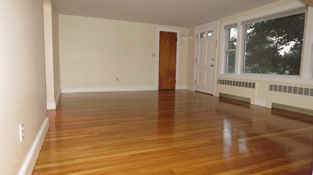 4 Lariviere Road Framingham, MA 01701 - Photo 4 of 15 Gallery Image 4