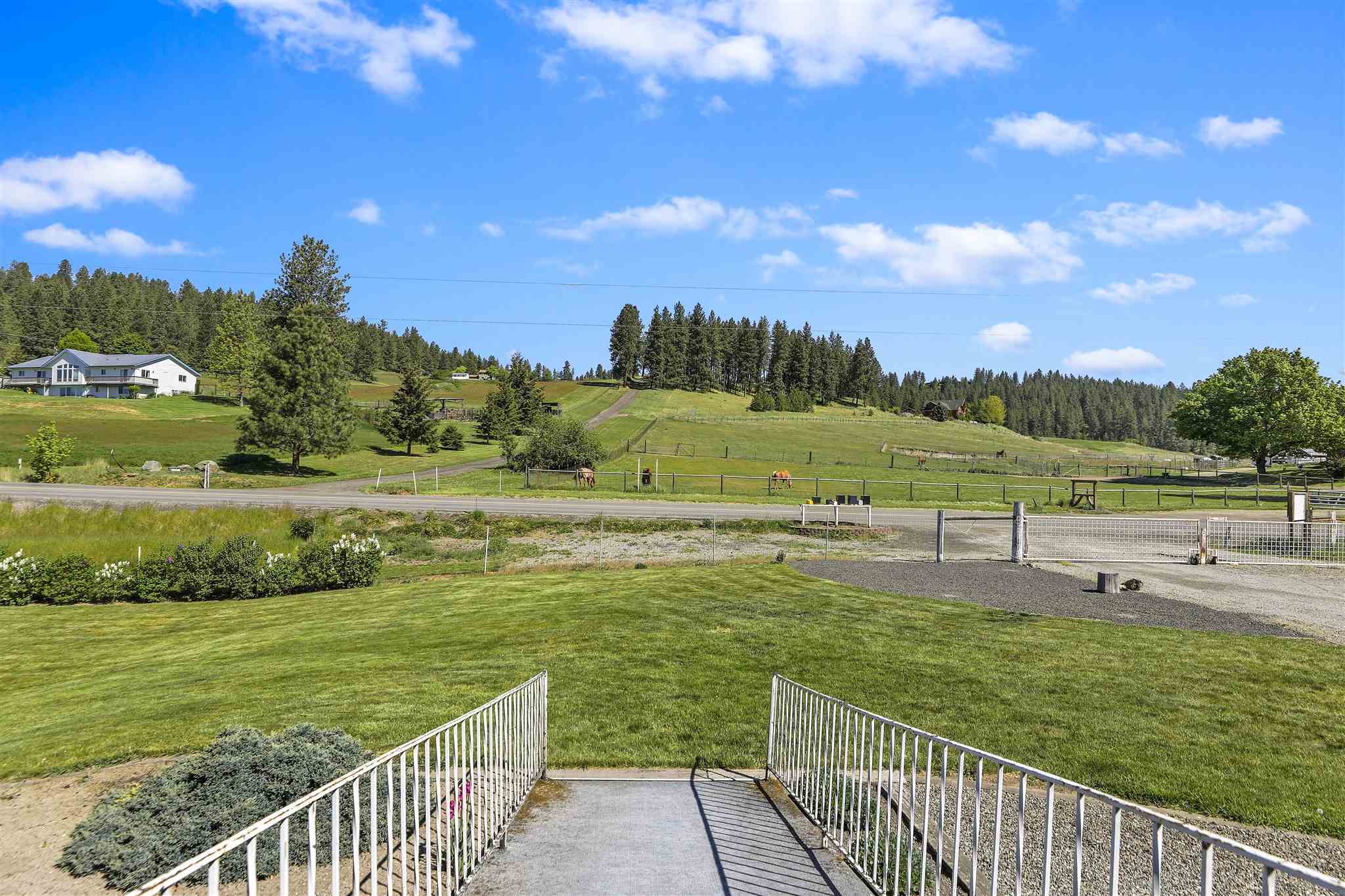16224 North Day Mt Spokane Road Mead, WA 99021 - Photo 5 of 38