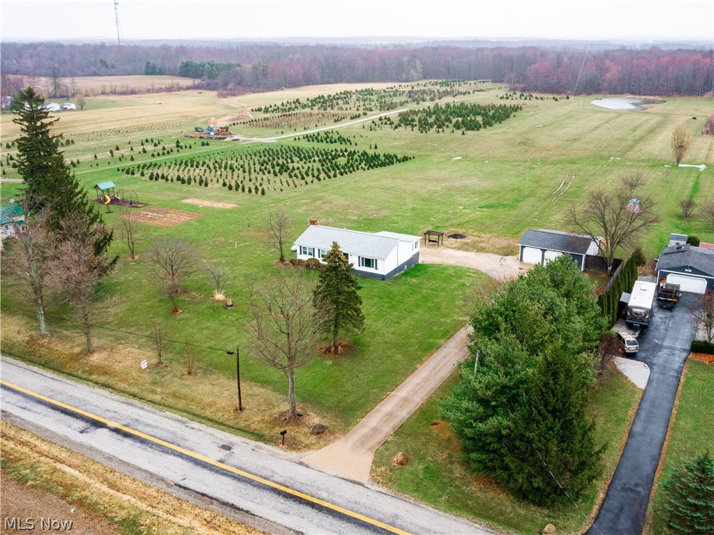 8524 Nichols Road Windham, OH 44288 - Photo 7 of 29 Gallery Image 7
