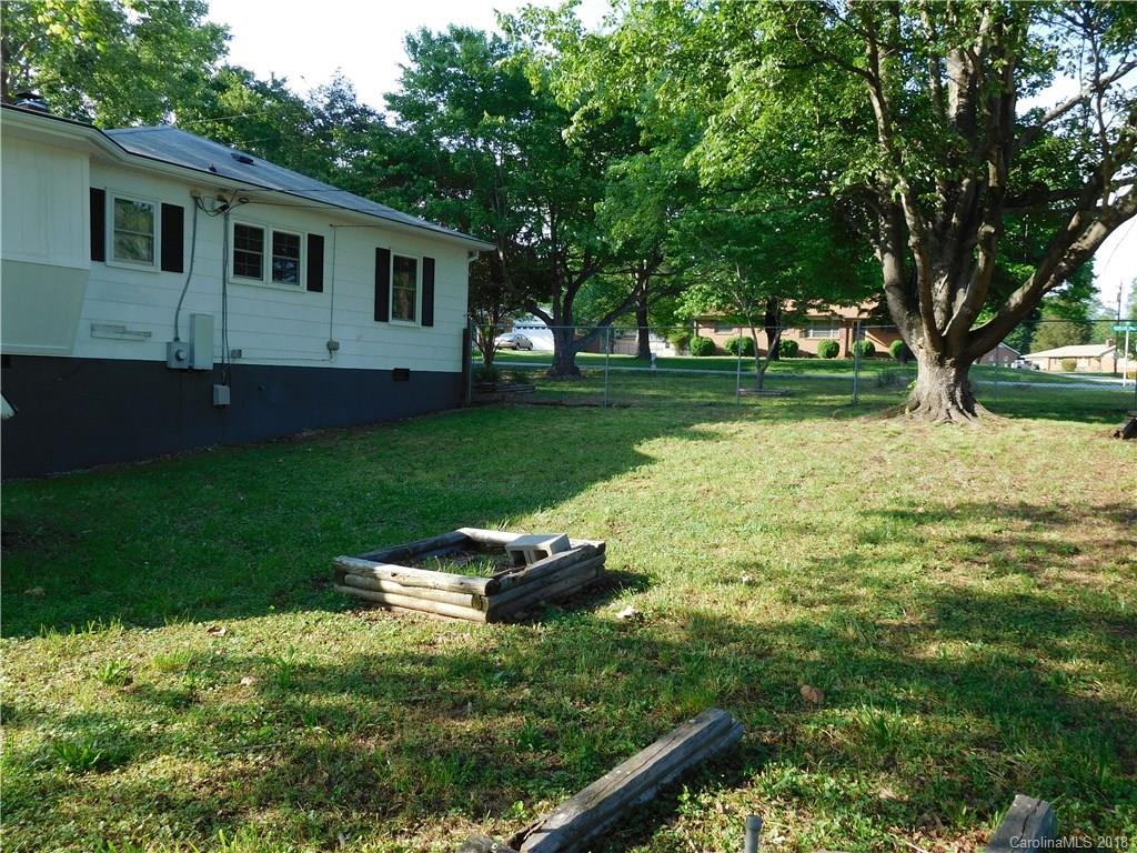 201 Morlan Park Road Salisbury, NC 28146 - Photo 3 of 19 Gallery Image 3