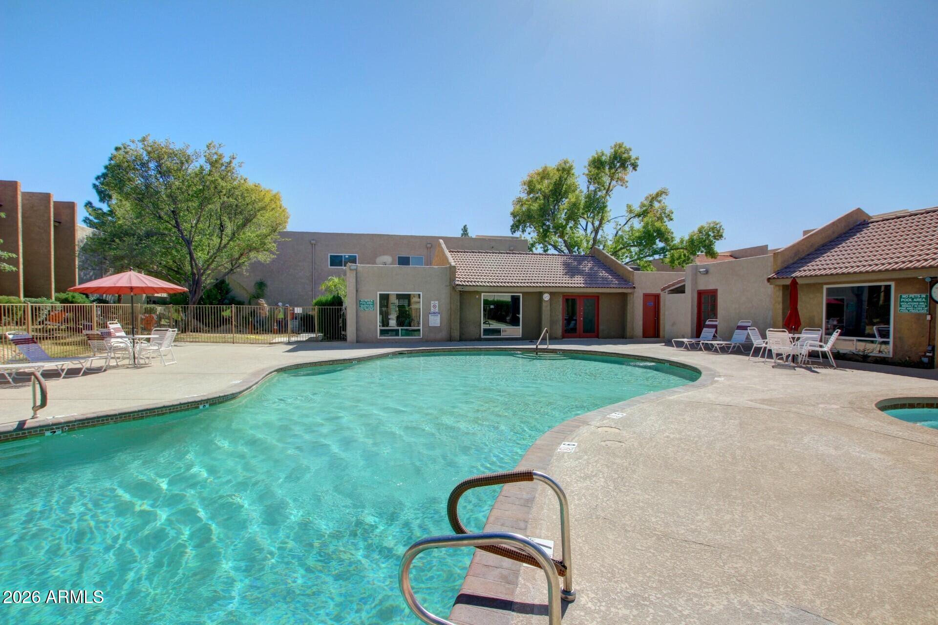 5525 East Thomas Road, Unit M16 Phoenix, AZ 85018 - Photo 25 of 36