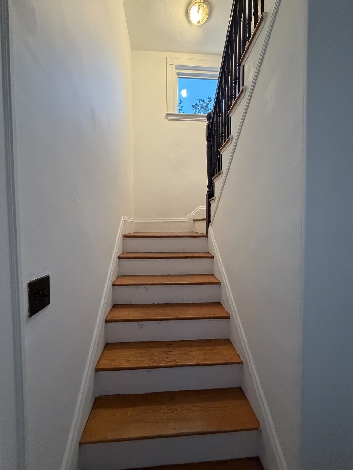 119 Billings Road Quincy, MA 02171 - Photo 3 of 28 Gallery Image 3
