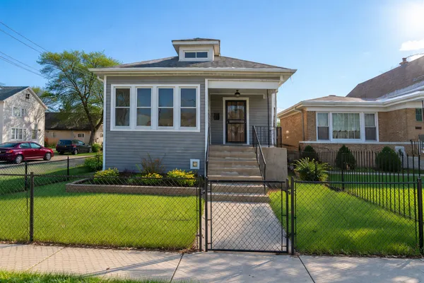 $299,000 | 9801 South Exchange Avenue, Chicago, IL 60617