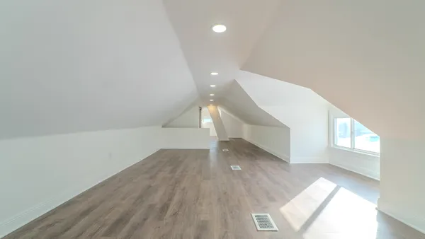 $299,000 | 9801 South Exchange Avenue, Chicago, IL 60617