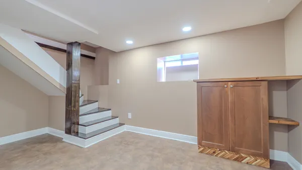 $299,000 | 9801 South Exchange Avenue, Chicago, IL 60617