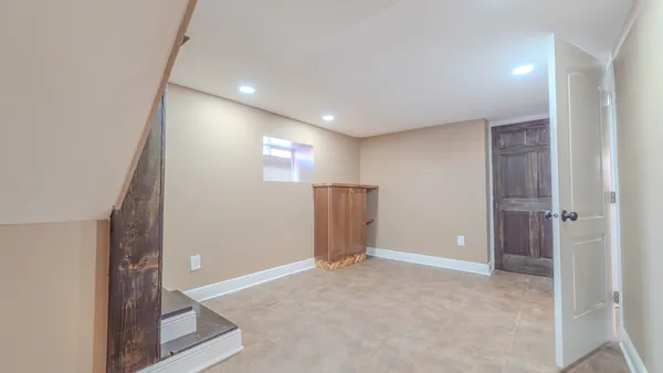 $299,000 | 9801 South Exchange Avenue, Chicago, IL 60617