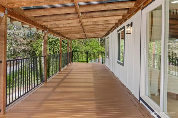 $395,000 | 18280 Highway 106, Belfair, WA 98528