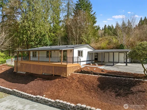 $395,000 | 18280 Highway 106, Belfair, WA 98528