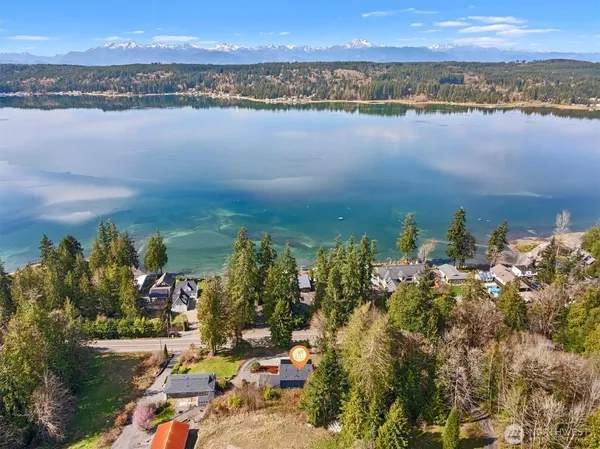 $395,000 | 18280 Highway 106, Belfair, WA 98528