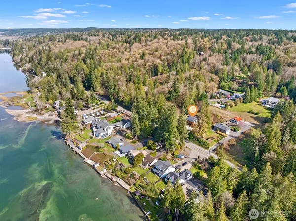 $395,000 | 18280 Highway 106, Belfair, WA 98528