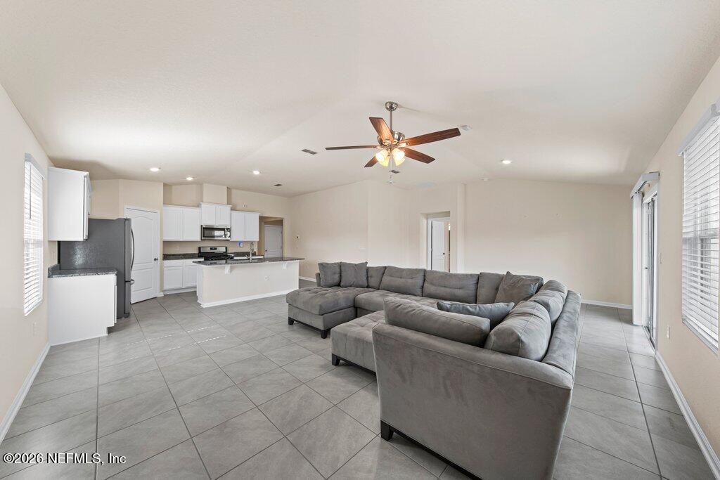 86451 Nassau Crossing Way Yulee, FL 32097 - Photo 8 of 35 86451 Nassau Crossing Way (40).JPG-SMAL