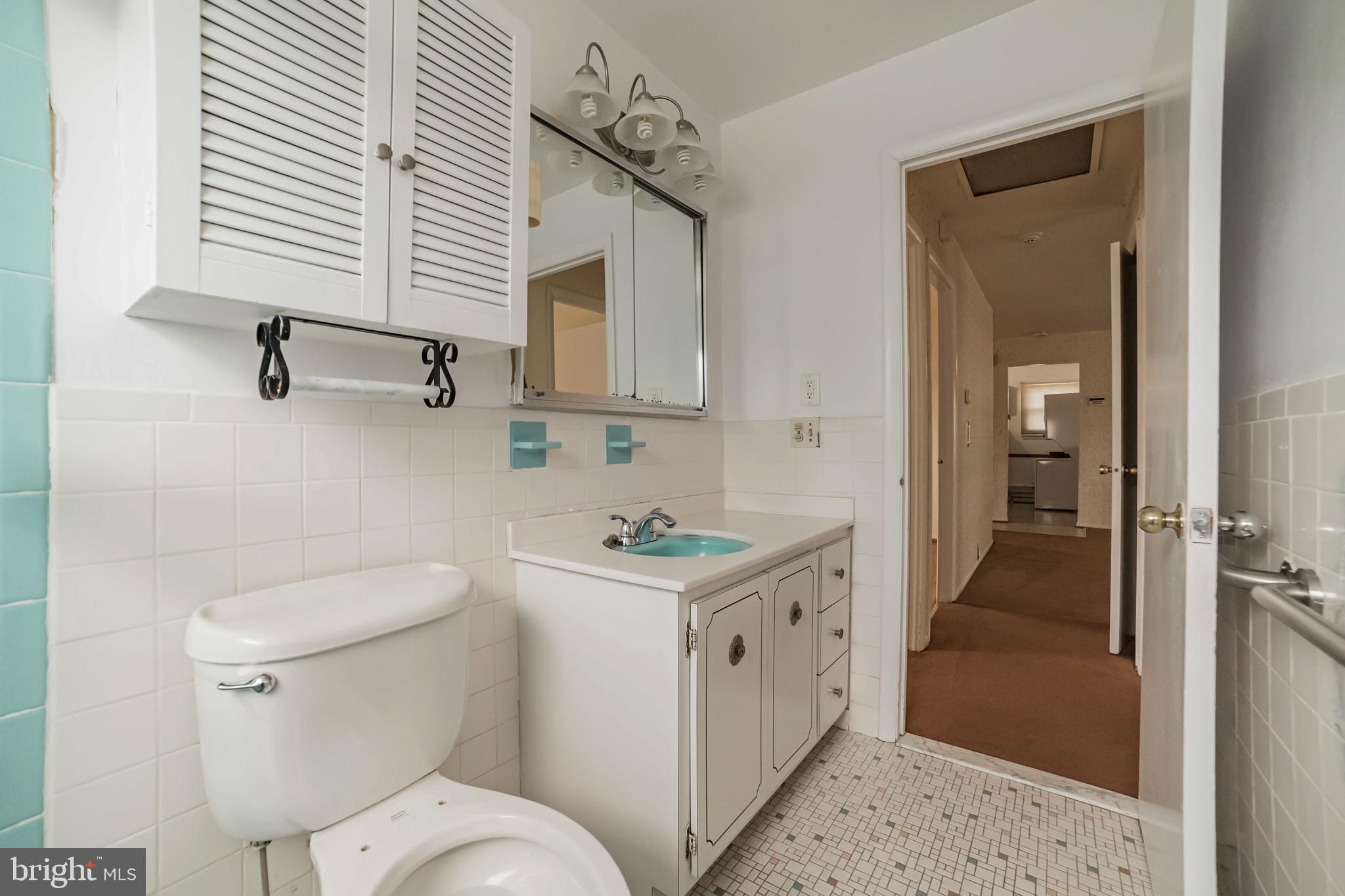 321 Holly Manor Road Baltimore, MD 21228 - Photo 14 of 24