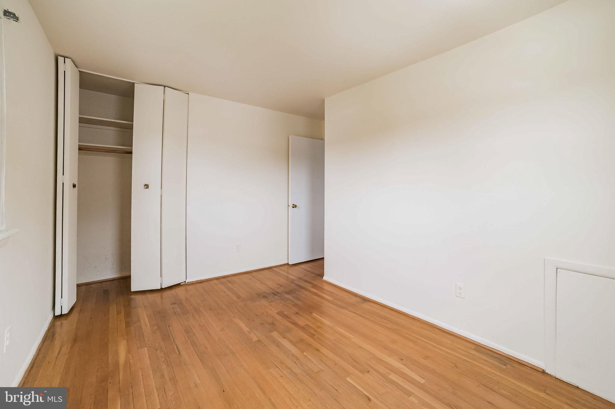 321 Holly Manor Road Baltimore, MD 21228 - Photo 15 of 24