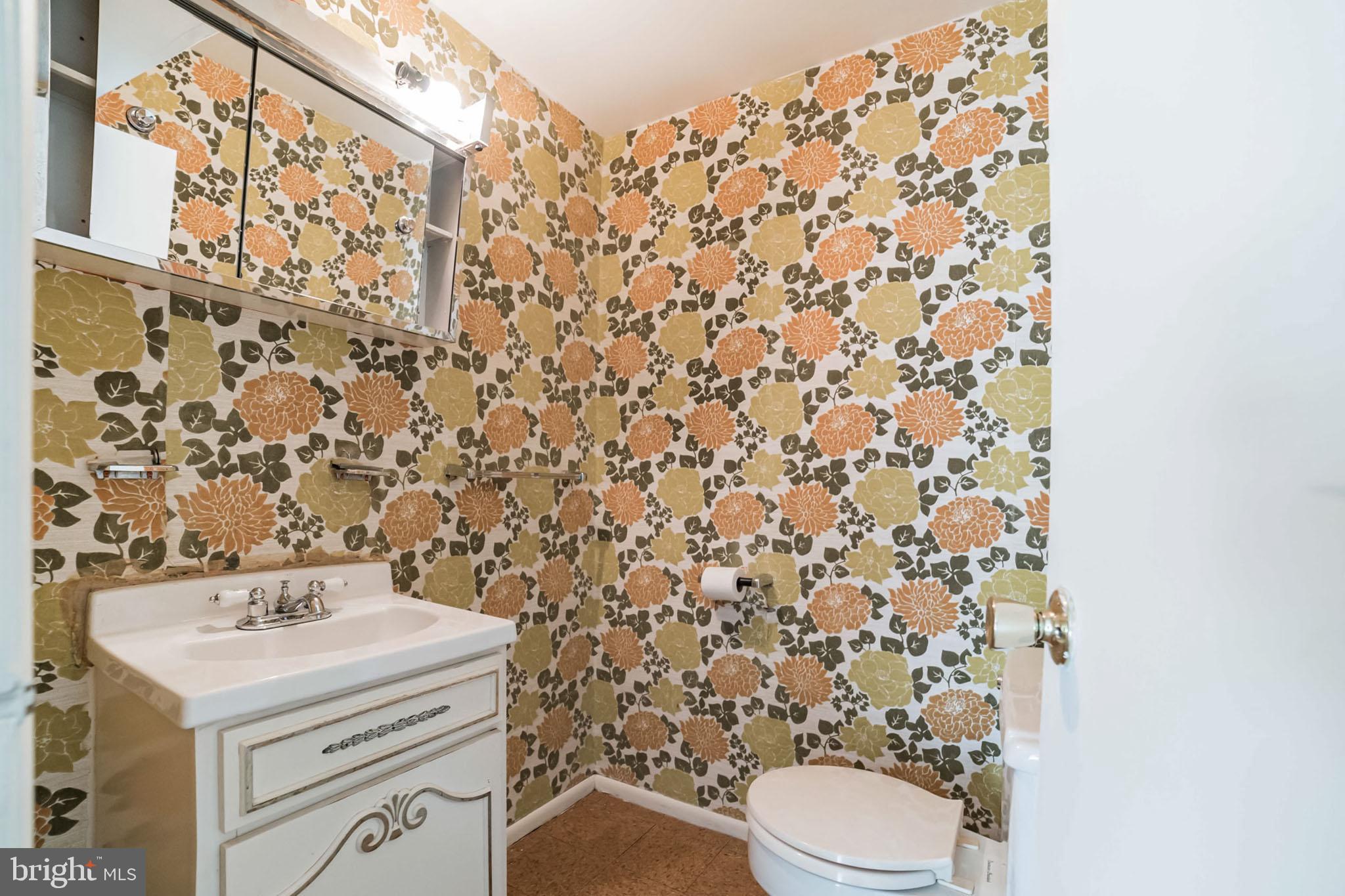 321 Holly Manor Road Baltimore, MD 21228 - Photo 19 of 24