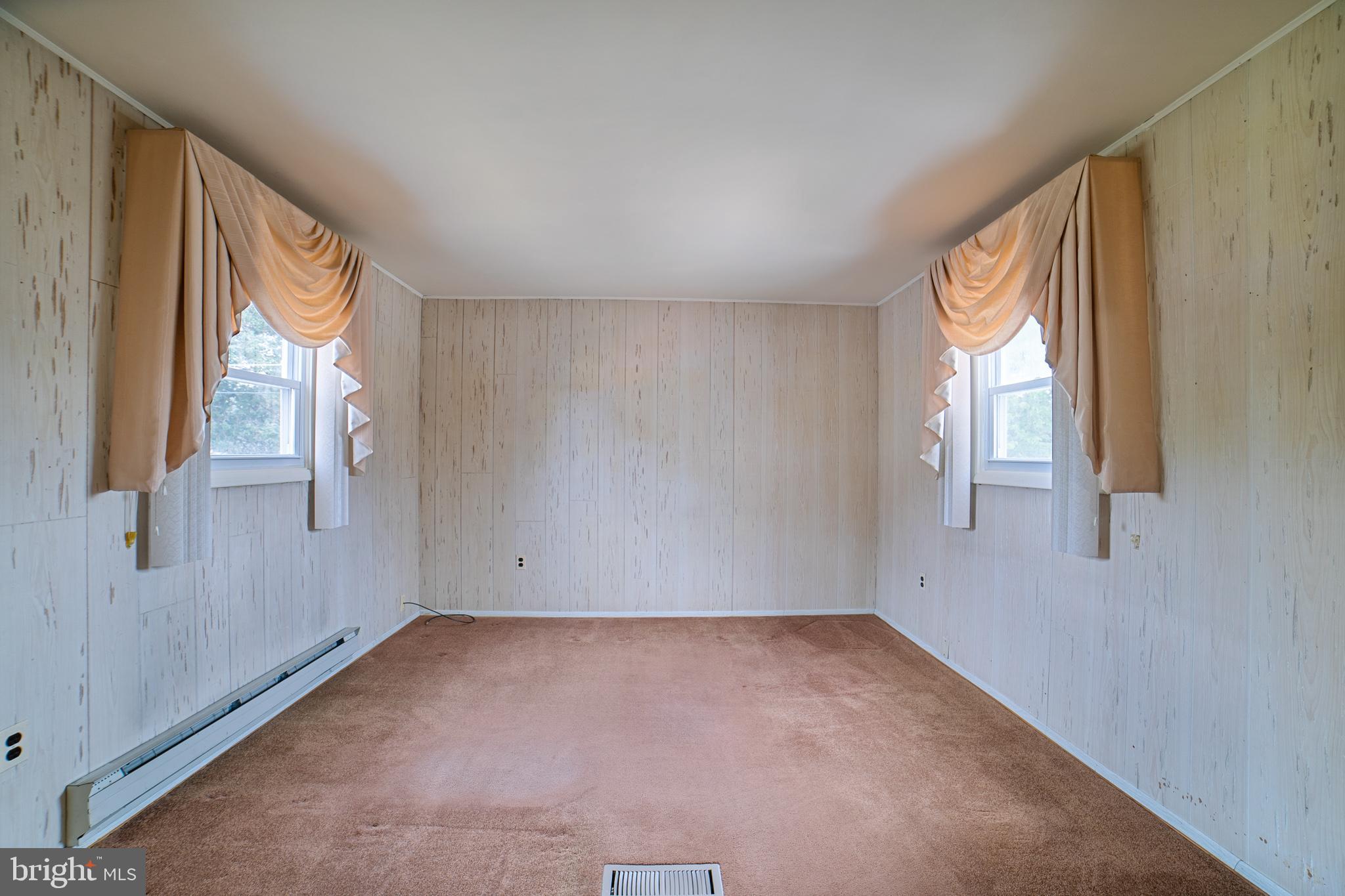 321 Holly Manor Road Baltimore, MD 21228 - Photo 8 of 24