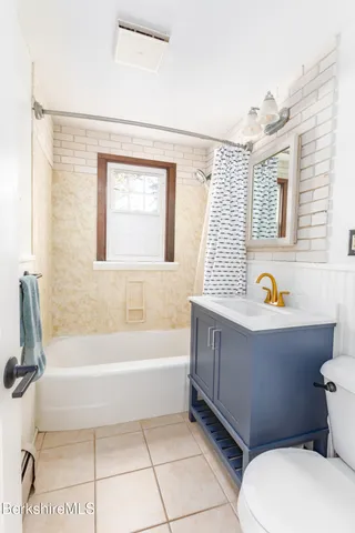 $319,900 | 67 Oak St Extension, Dalton, MA 01226